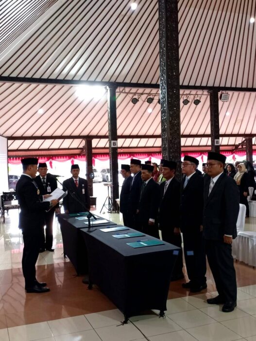 Enam Pejabat Eselon II Dilantik