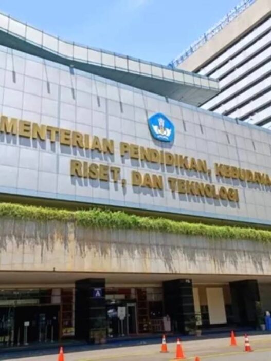 Gedung Kemdikbudristek,