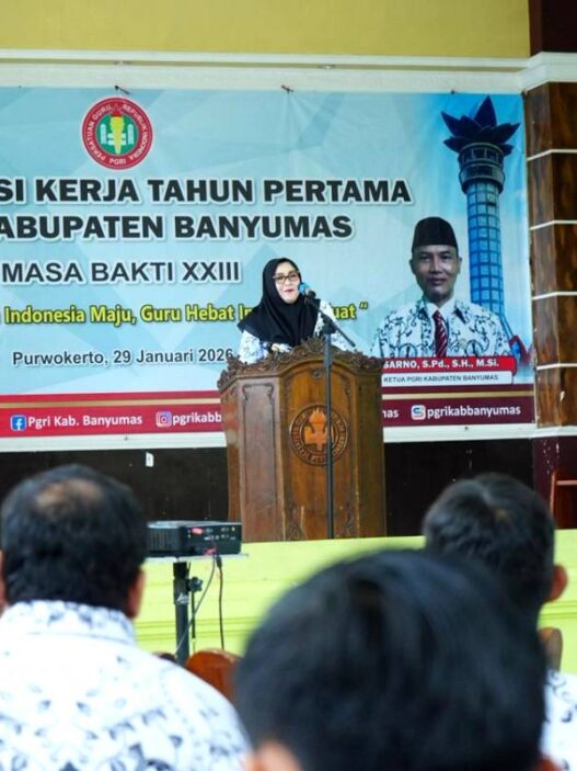 Guru Didorong Jadi Sosok Berdedikasi