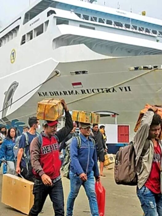 Kemenhub Benahi Pelabuhan Tertib Pedagang Asongan