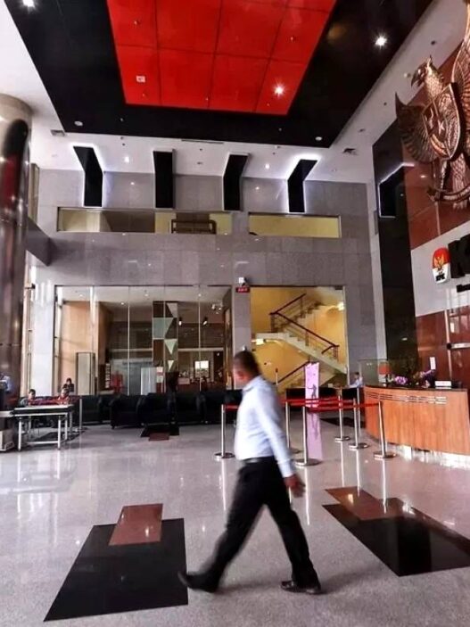 KPK Periksa Empat Bos Travel Haji