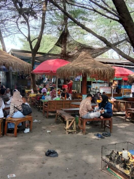Libur Panjang Dongkrak Kunjungan Wisata ke Pantai Mliwis