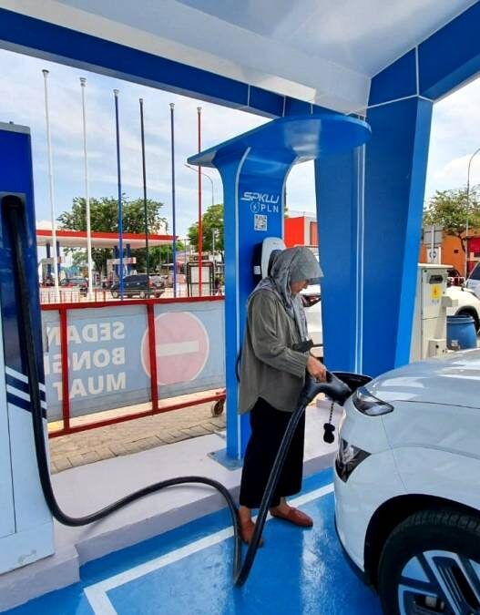 Pasar Mobil Listrik Terancam Stagnan
