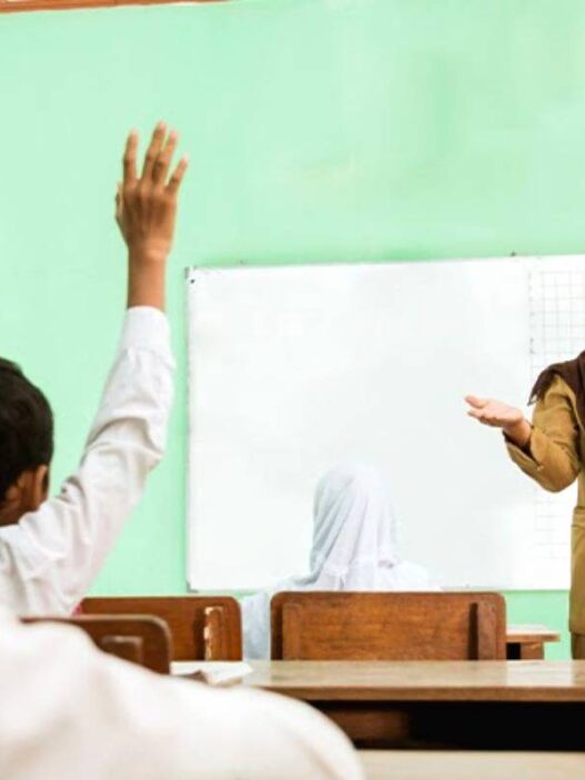 Pendaftaran Beasiswa Pendidikan S1 Guru Kemendikdasmen Dibuka