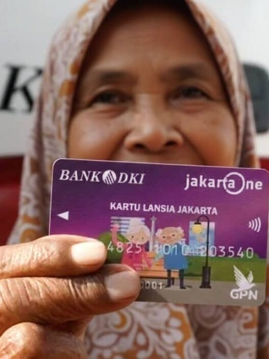 Pendaftaran Kartu Lansia Jakarta (KLJ) 2026 dilakukan secara online dan offline