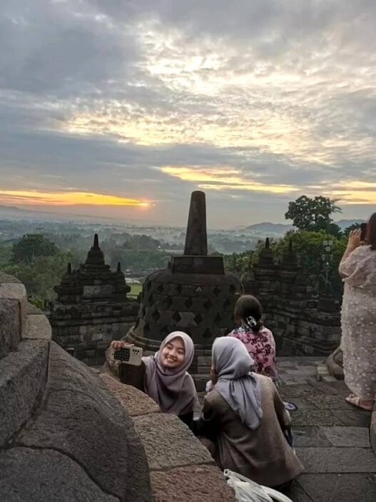 Pesona Sunrise Borobudur di Awal