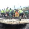 Polres Purbalingga dan Brimob Bangun Jembatan Darurat