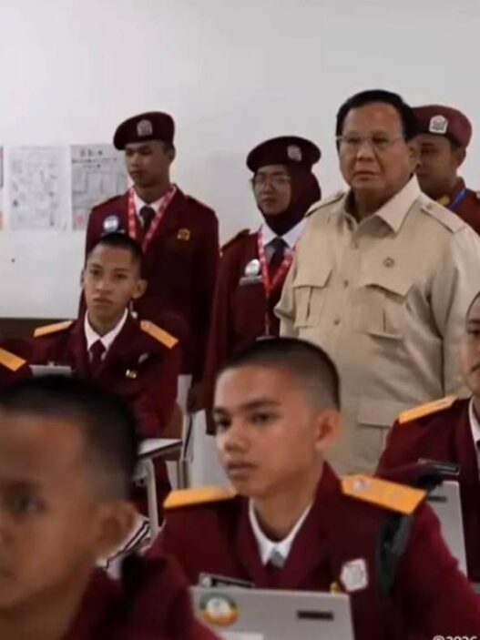 Prabowo Resmikan 166 Sekolah Rakyat