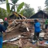 Satu Rumah di Cimanggu Roboh, Diterjang Hujan dan Angin