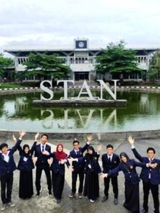Sebelum mendaftar kuliah di PKN STAN, alangkah baiknya memahami daftar jurusan yang sesuai dengan harapan penempatan kerja setelah lulus