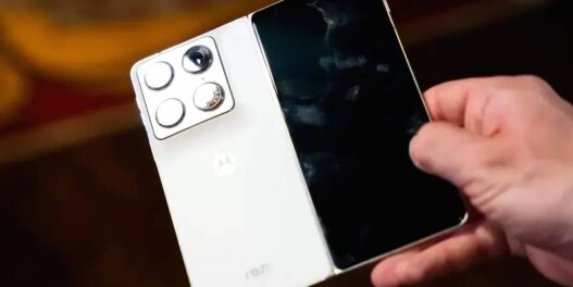 Spesifikasi Motorola Razr Fold Pesaing Baru Samsung Z Fold