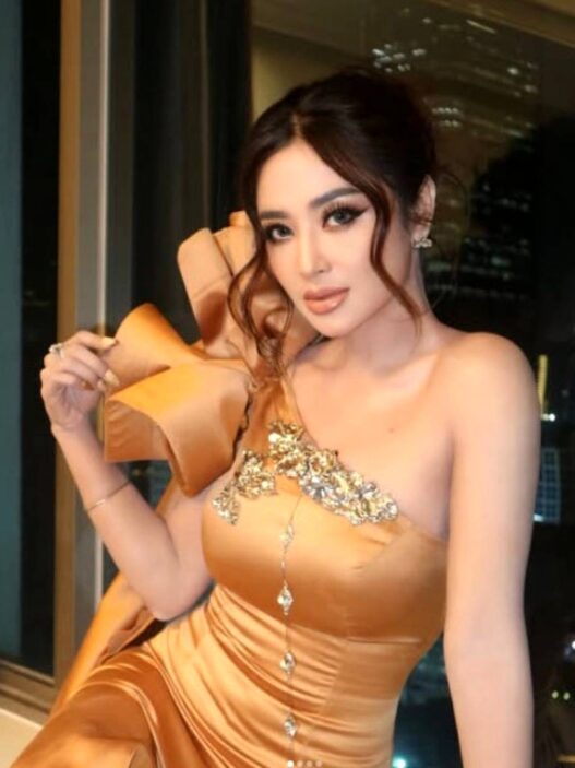 Tak Lagi Jalin Asmara dengan Pilot