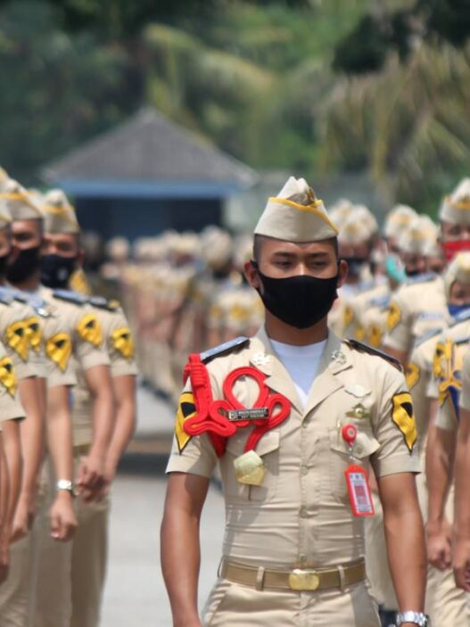 Taruna mengikuti kegiatan sekolah kedinasan