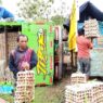 Truk Muatan Telur Terguling