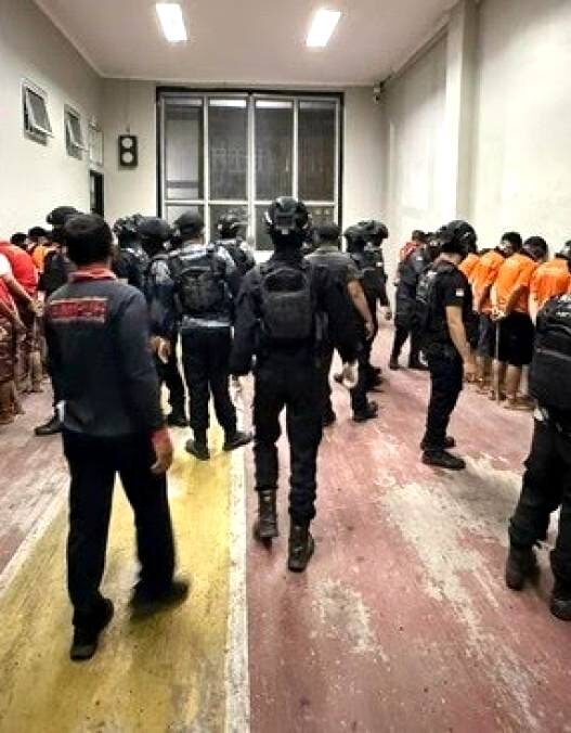 61 Warga Binaan High Risk Dipindah ke Nusakambangan