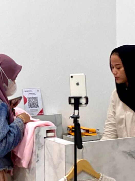 Belanja Fashion Nyaman dan Layanan Ramah