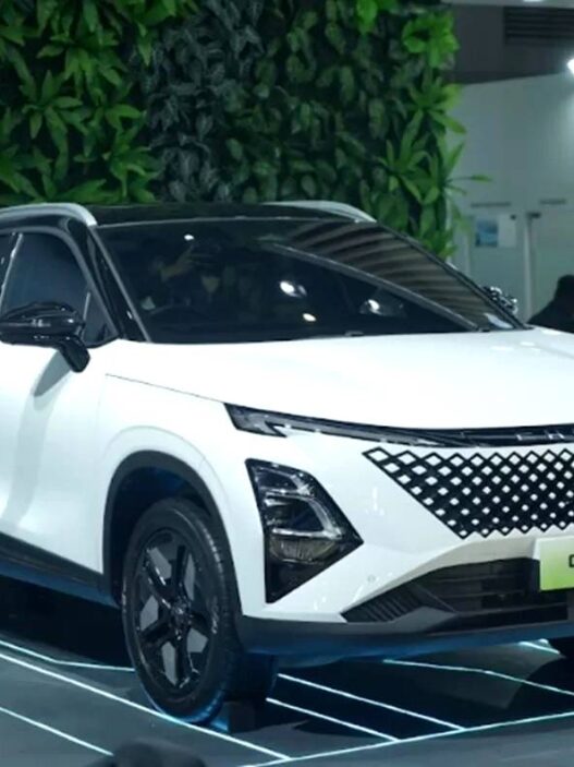 Chery Indonesia Luncurkan Chery C5 CSH