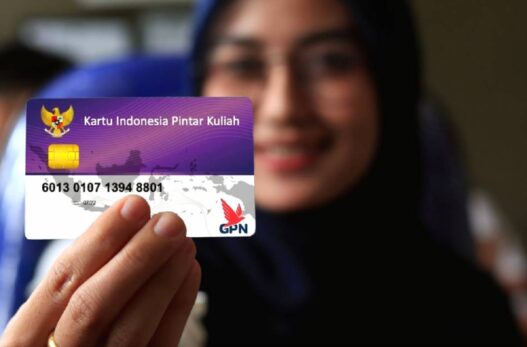 Daftar KIP Kuliah untuk melanjutkan studi S1 gratis bagi mahasiswa kurang mampu.