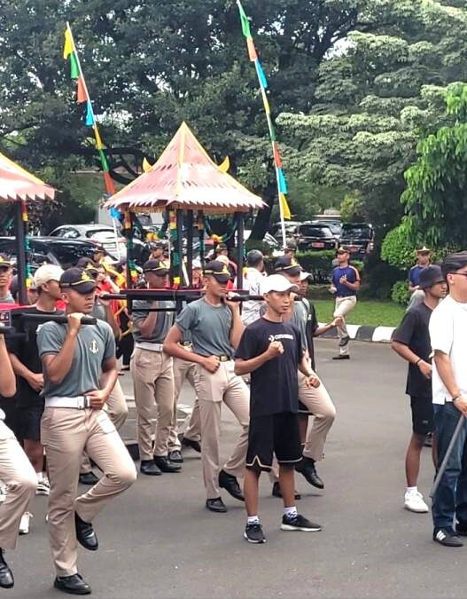 Empat Pusaka Diarak ke Pendopo Si Panji
