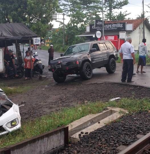 Honda Brio Tertemper KA Barang