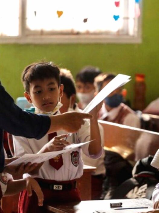 Kemendikdasmen Naikkan Target Penerima Tunjangan Khusus Guru 3T