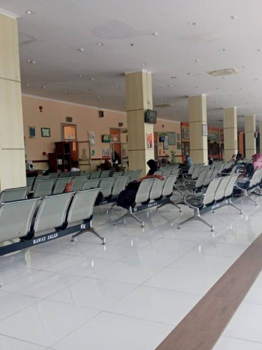 Layanan Farmasi RSUD Cilacap Dikeluhkan