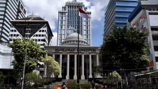 MK Tolak Gugatan Nikah Beda Agama