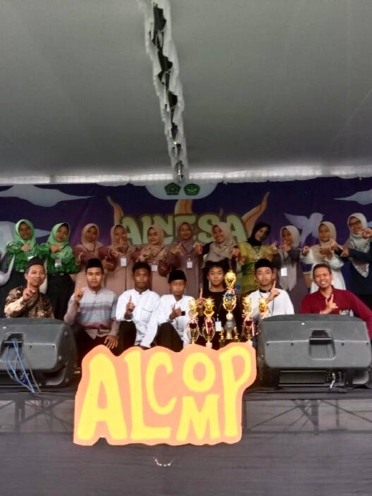 MTsN 1 Juara Umum Kuaci
