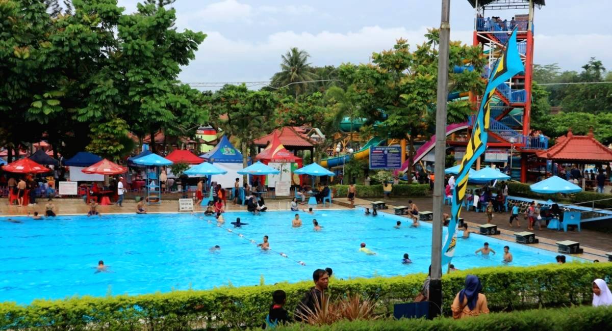 Potret Owabong Waterpark