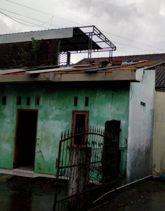 Puting Beliung Rusak 28 Rumah