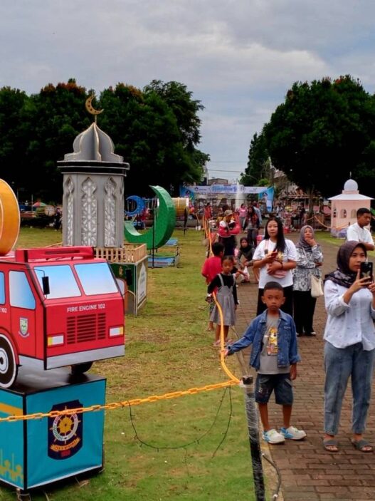 Ratusan Lampion Hiasi Purbalingga