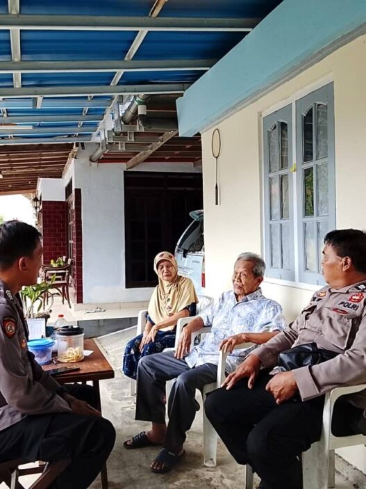 Terpisah 14 Tahun, Dua Bersaudara Dipertemukan