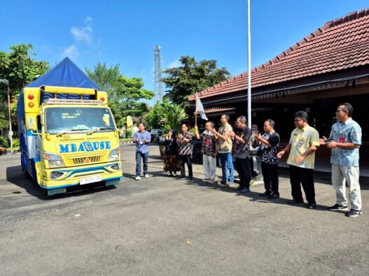 182.013 Warga Terima Bantuan Pangan