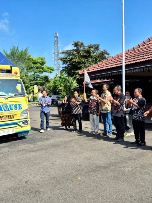 182.013 Warga Terima Bantuan Pangan