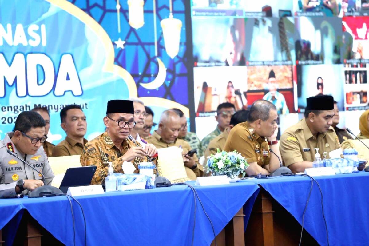 1Ketua DPRD Jateng, Sumanto saat Rapat Koordinasi (Rakor) Forum Koordinasi Pimpinan Daerah (Forkopimda) Jawa Tengah menjelang Hari Raya Idul Fitri di Gedung Gradhika Bhakti Praja, Senin, 9 Maret 2026.