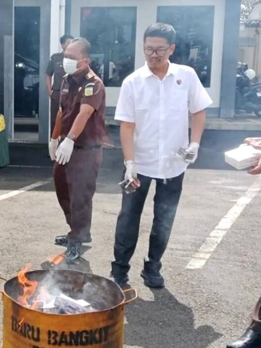 273.280 Rokok Tanpa Cukai Dimusnahkan