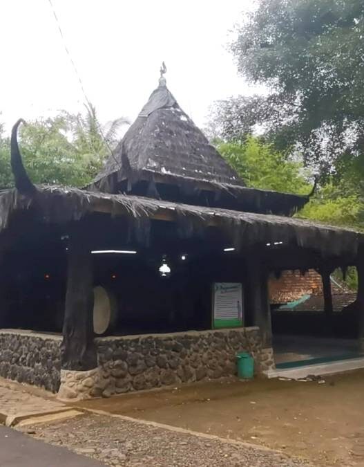 Arsitektur Tak Biasa Masjid Alif Baa Banjarnegara