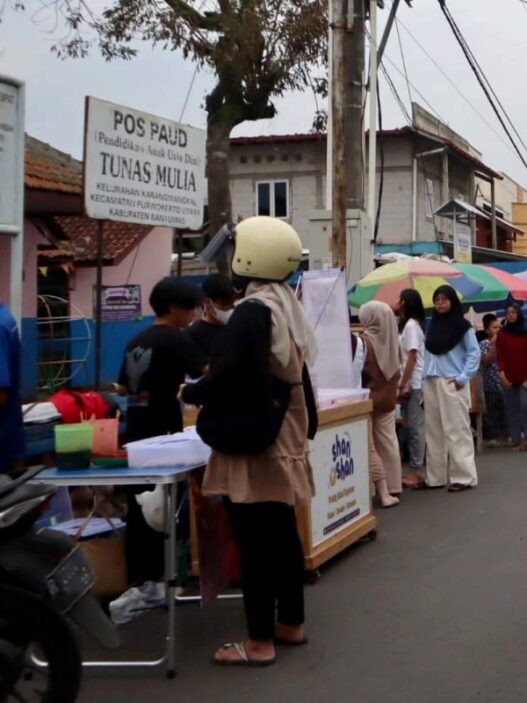 Berburu Takjil Irit Sembari Ngabuburit