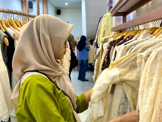 Dress dan Gamis Kekinian untuk Hari Raya