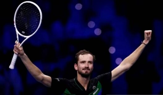 Final Dubai Tenis di Bawah Bayang Rudal