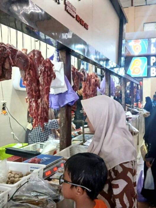 Harga Daging Sapi Tembus Rp170 Ribu
