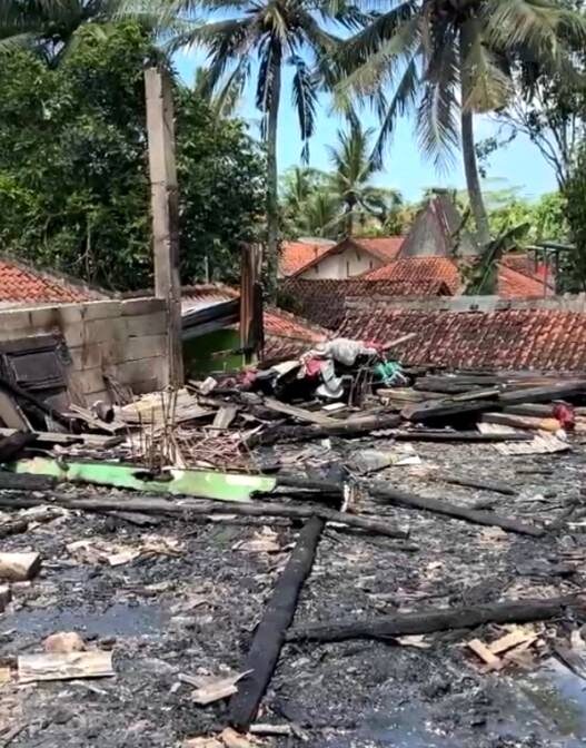 Kebakaran Landa Ponpes di Puring