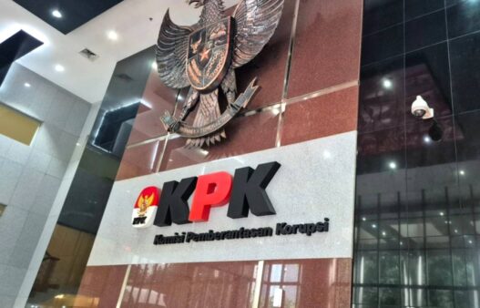 KPK Sita Uang Miliaran dari Dua Lokasi