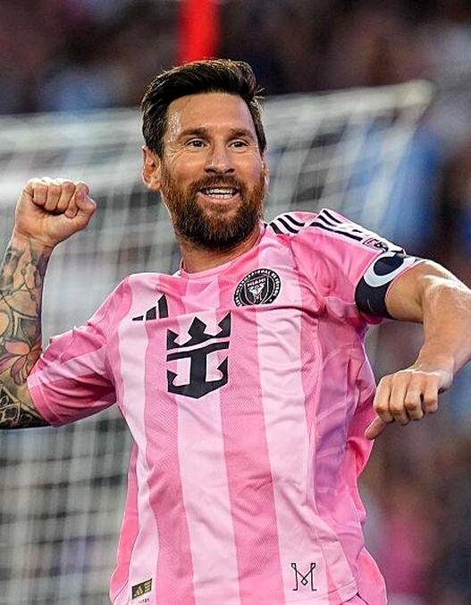 Lionel Messi Pendapatan Tembus Rp 1,3 T per Musim