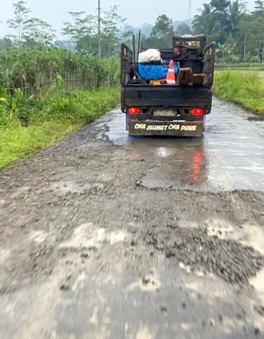 Pemkab Banyumas Prioritaskan Perbaikan Jalan Hadapi Arus Mudik