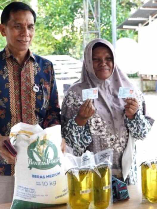 Penerima bansos (3)