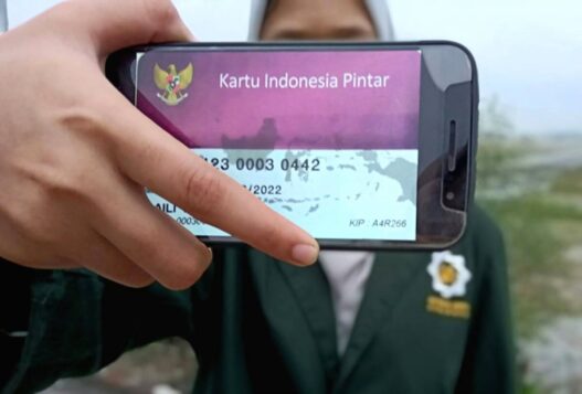 Penerima kip kuliah