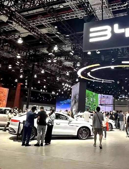 Penjualan Global BYD Anjlok 41 Persen