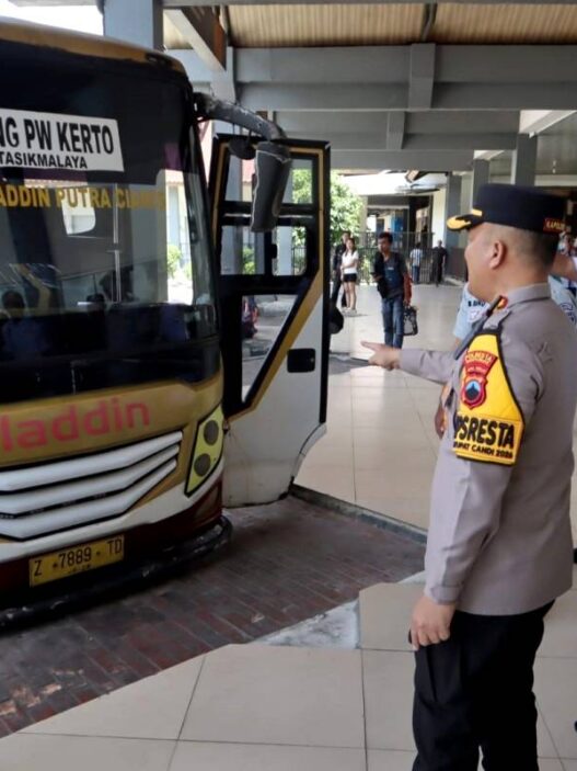 Rampcheck Bus Temukan Lampu Mati