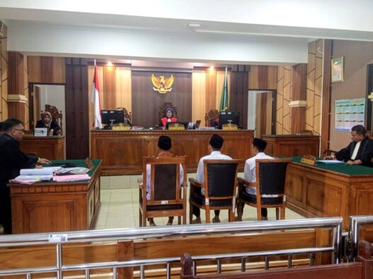 Saksi Minta Tiga Terdakwa Tambang Dibebaskan
